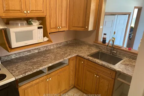 76 Elgin Crescent, ON N2J 2S2