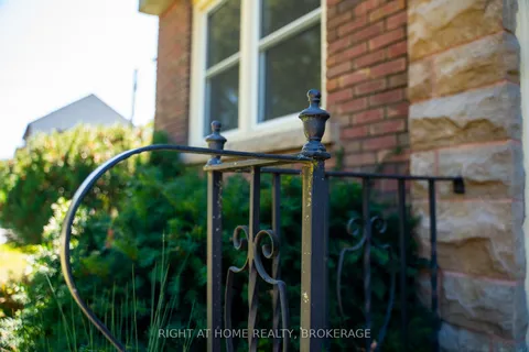 57 Edgar Street, ON L3C 1S6