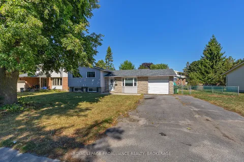 63 Old Oak Road, ON K7M 6X2