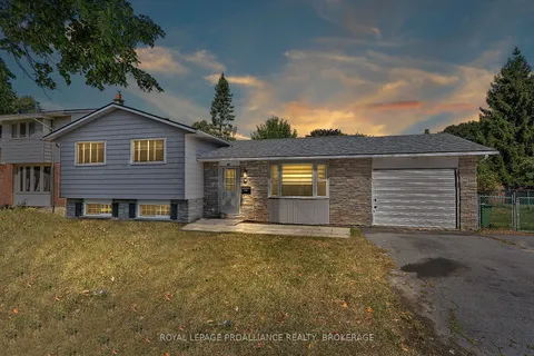 63 Old Oak Road, ON K7M 6X2