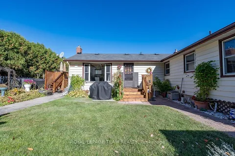 144 Opeongo Road, ON K7V 2T5