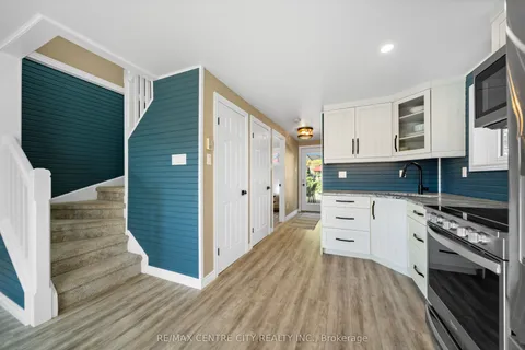 417 Edith Cavell Boulevard, ON N5L 1E7