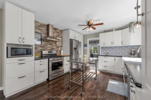 351 Crescent Road, ON L2A 4P4