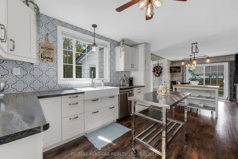 351 Crescent Road, ON L2A 4P4