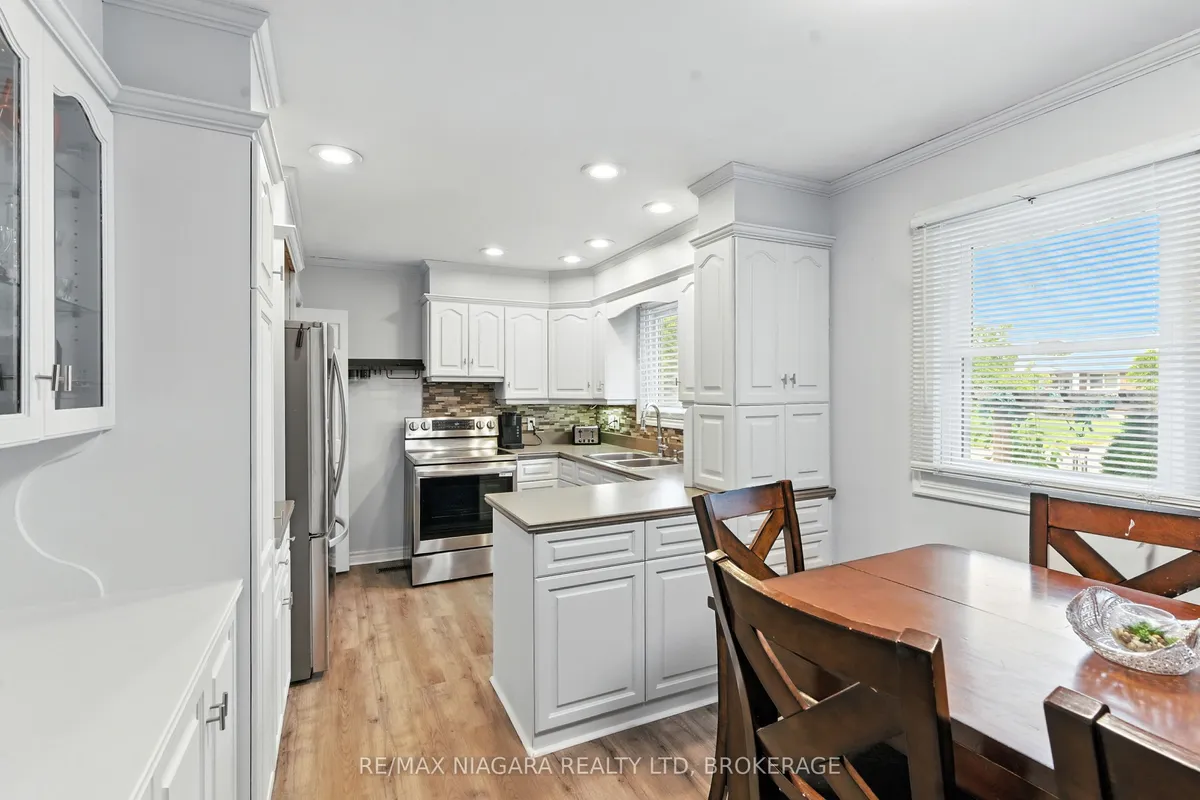 204 Hildred Street, ON L3B 1N1