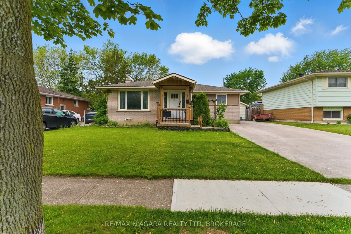 204 Hildred Street, ON L3B 1N1