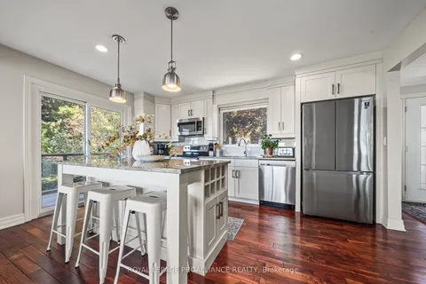 39 Eastern Avenue, ON K8N 4Z1