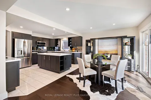 679 Green Ravine Drive, ON L9G 4C7