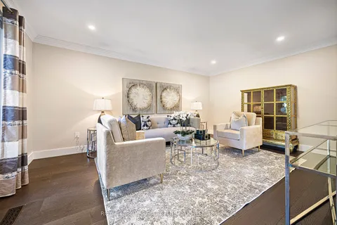 679 Green Ravine Drive, ON L9G 4C7