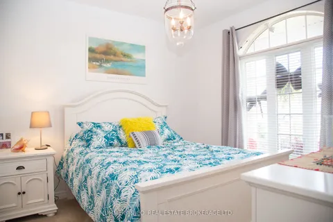 410 Queen Street, ON N3Y 0B3