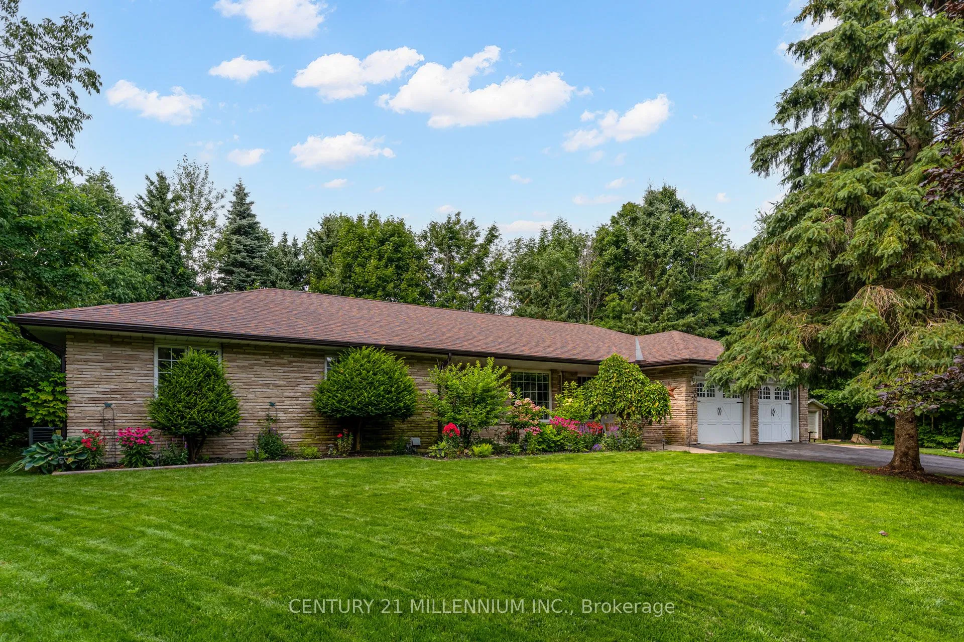 101 Birch Grove, ON L9W 2W3