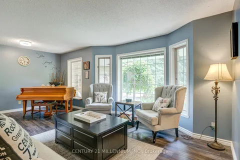 101 Birch Grove, ON L9W 2W3