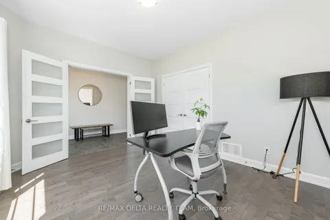 688 Geneva Crescent, ON K0A 1W0