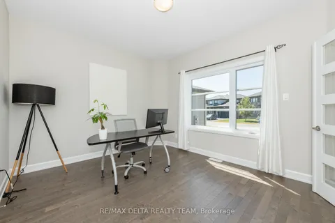 688 Geneva Crescent, ON K0A 1W0