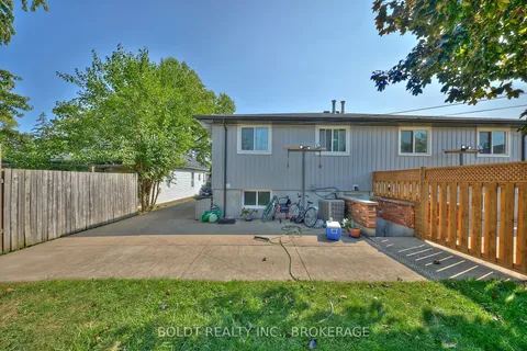 17-19 Colborne Street, ON L2V 3P8