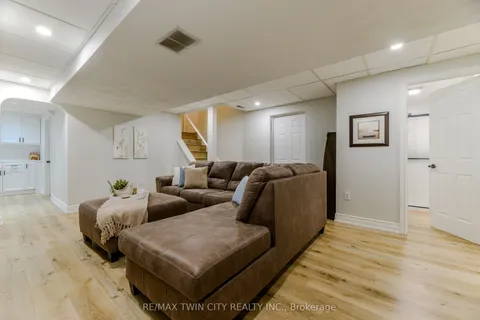 5 Newport Lane, ON N0A 1N7