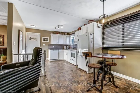 66 Forsythe Avenue, ON N3R 3L7