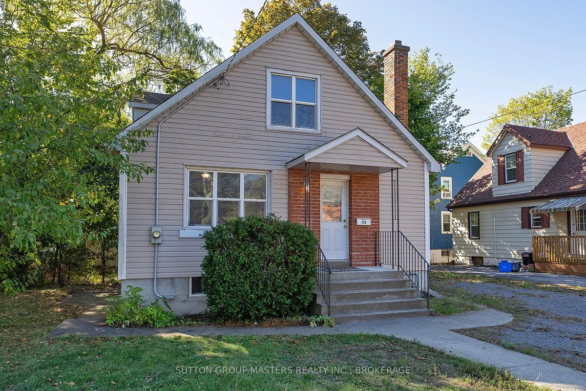 720 Brock Street, ON K7L 1W2