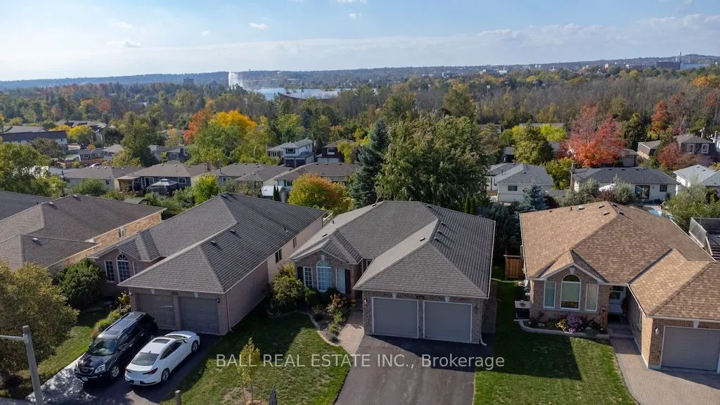 2546 Marsdale Drive, ON K9L 1R4