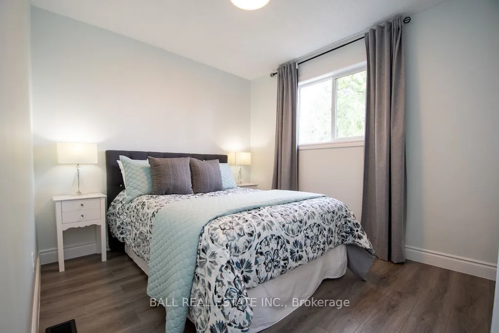 2546 Marsdale Drive, ON K9L 1R4