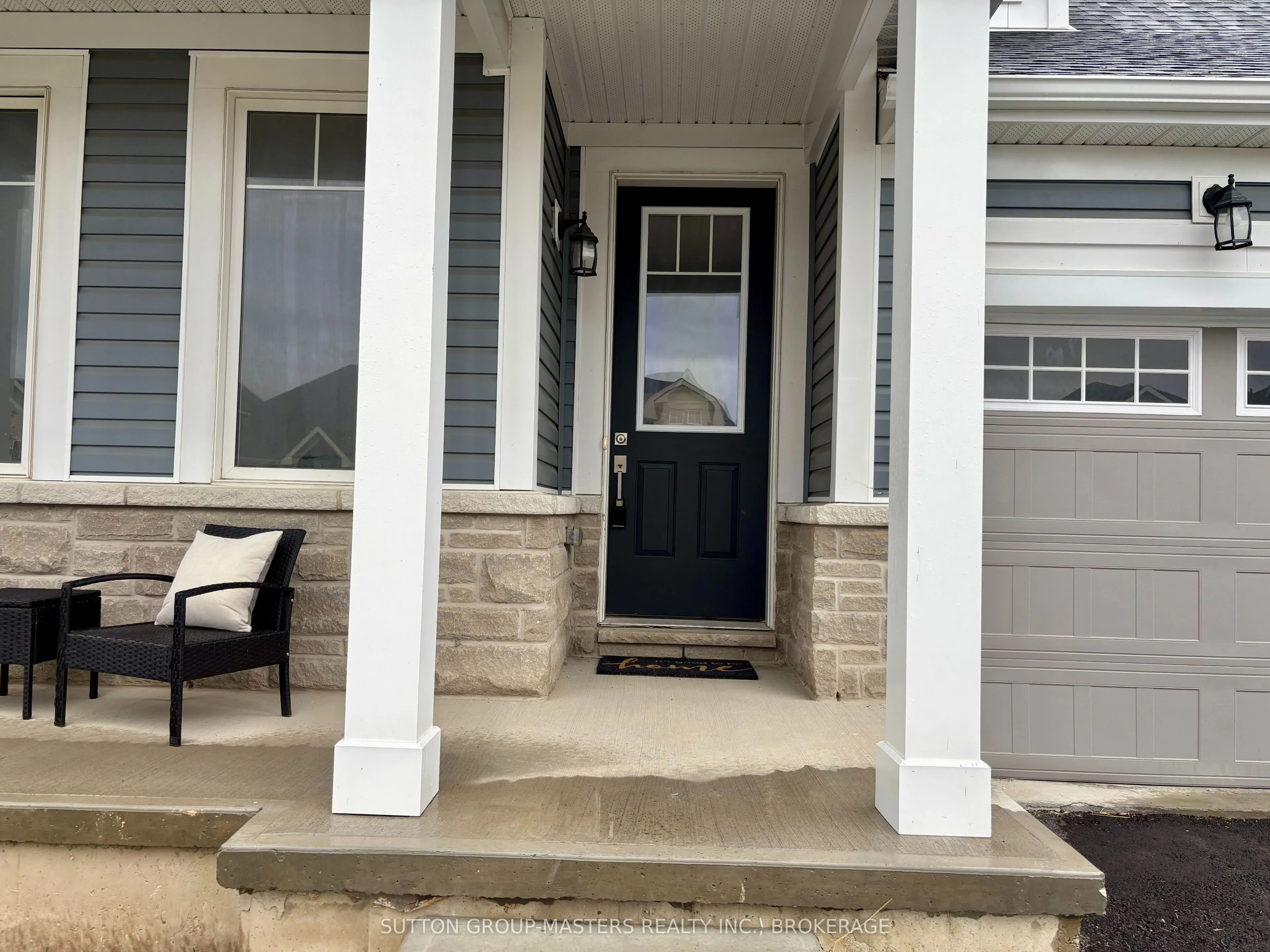 19 OAKMONT Drive, ON K0H 1G0