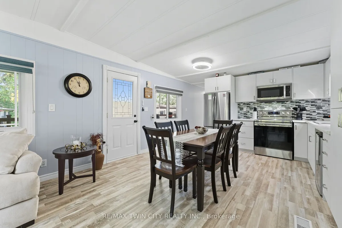 673 BRANT WATERLOO Road, ON N0B 1E0