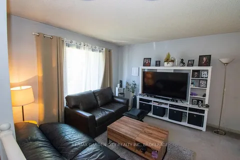 4549 Carriage Road, ON L3J 0C2