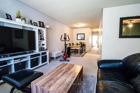 4549 Carriage Road, ON L3J 0C2