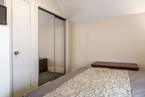 141 Perth Street, ON N5A 3Y1