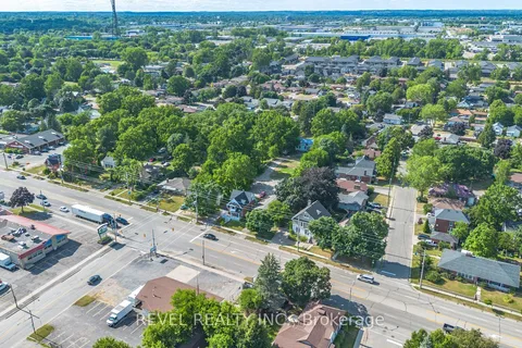 816 Colborne Street, ON N3S 3S4