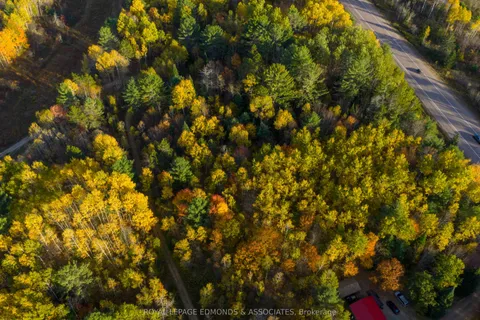 00 Highway 17 Highway, ON K0J 1J0