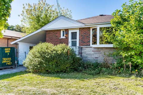 6 Endfield Avenue, ON L8T 2L4