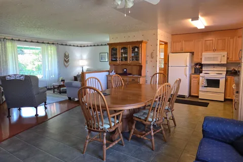 551 Marlbank Road, ON K0K 3J0