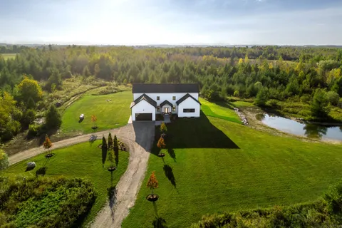 595130 Blind Line, ON L9W 5N4