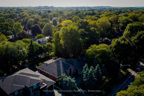 499 Scenic Drive, ON L9C 1G7