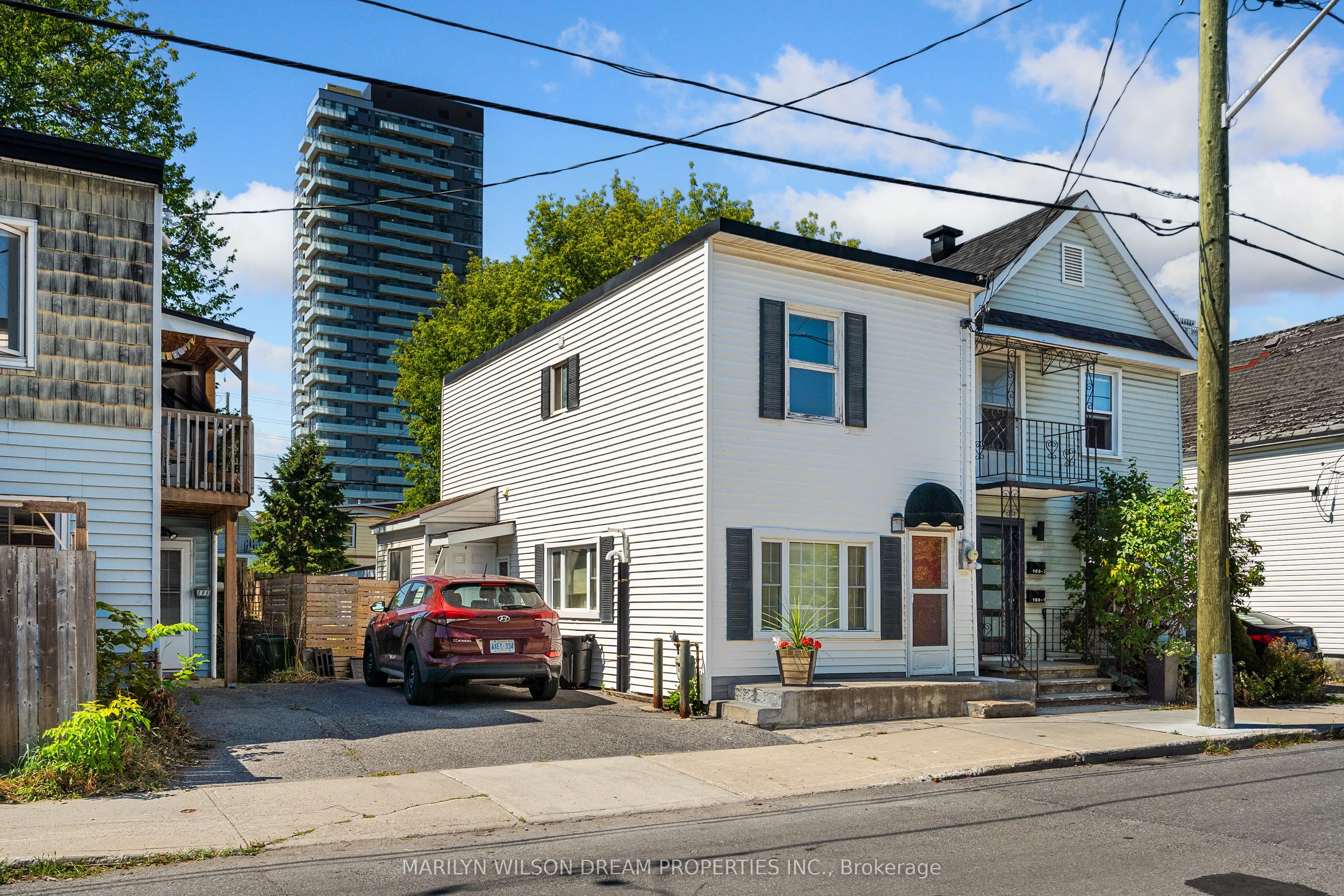 104 Carruthers Avenue, ON K1Y 1N5