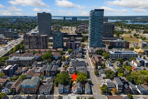 104 Carruthers Avenue, ON K1Y 1N5