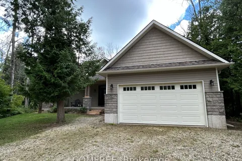 38 bell Drive, ON N0H 2T0