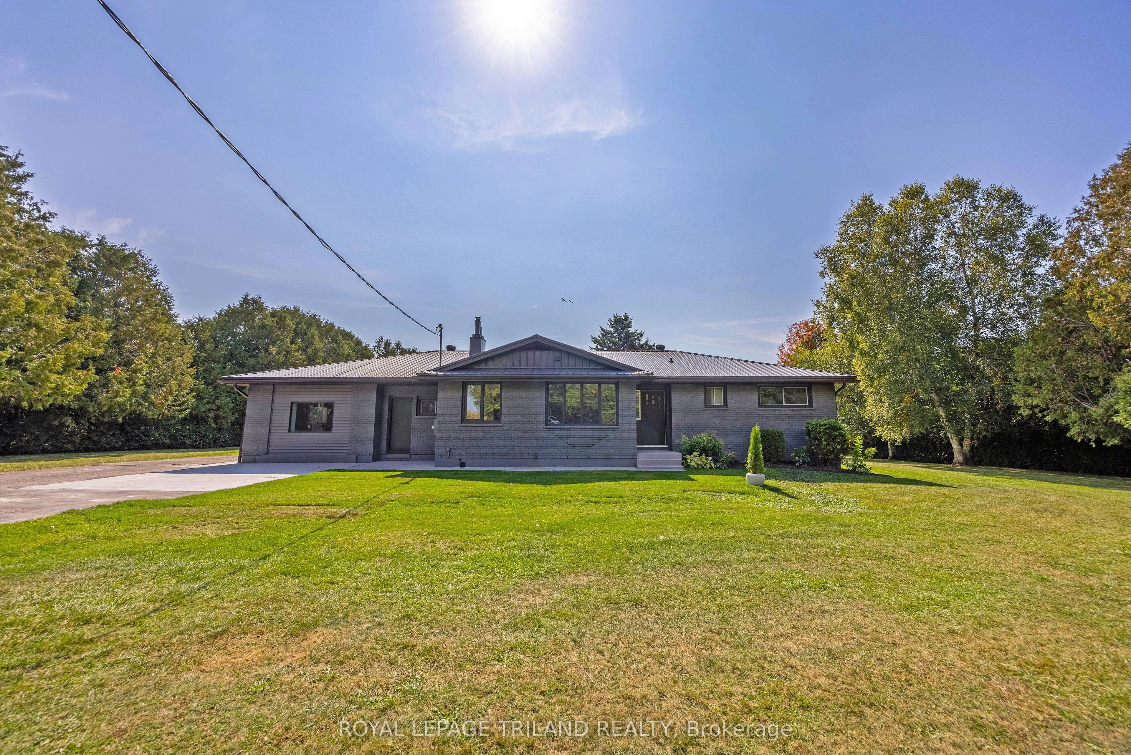 829 AVON Drive, ON N0L 1B0