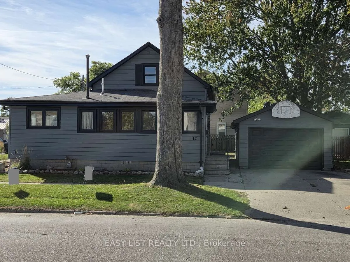 12 Montgomery Street, ON N8H 1Z9