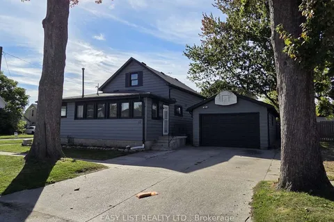 12 Montgomery Street, ON N8H 1Z9