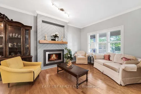 31 Forest Creek Drive, ON K2S 1P9