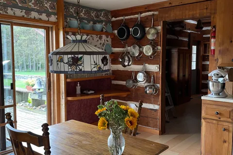 875122 5th Line, ON L9W 6A9