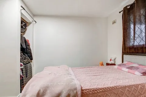 10 Givins Street, ON N4S 5Y7