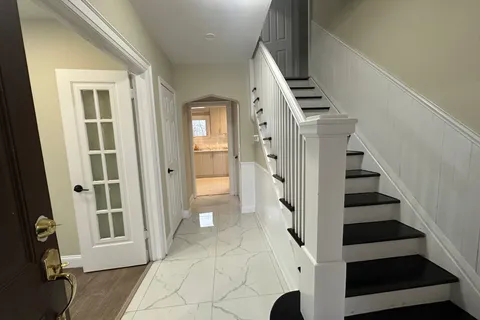 5736 Leonard Avenue, ON L2G 4R1