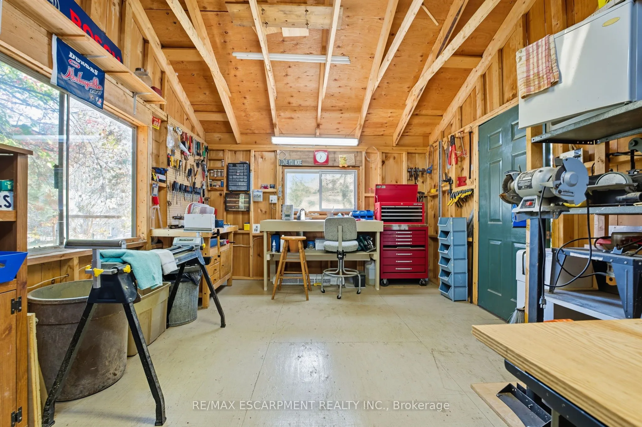 136 HILLCREST Avenue, ON L9H 4X8