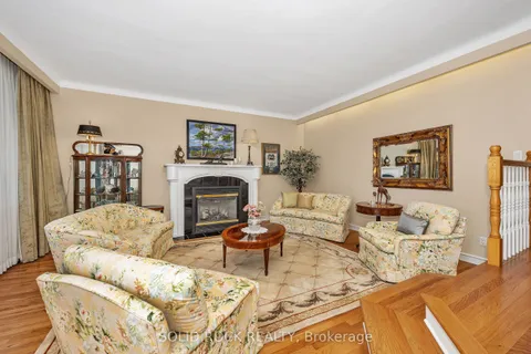 471 Tillbury Avenue, ON K2A 0Y6