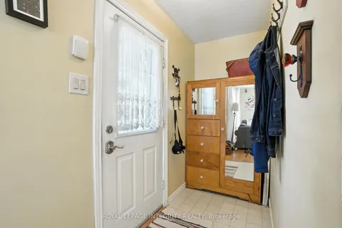 841 Merivale Road, ON K1Z 5Z7