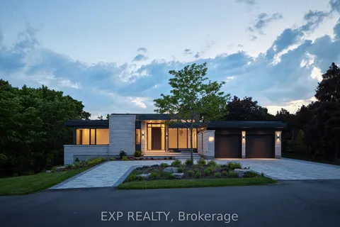 32 CLOVELLY Road, ON K1J 6M2