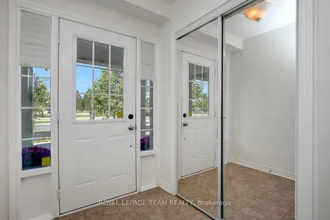 3865 STRANDHERD Drive, ON K2J 0K3